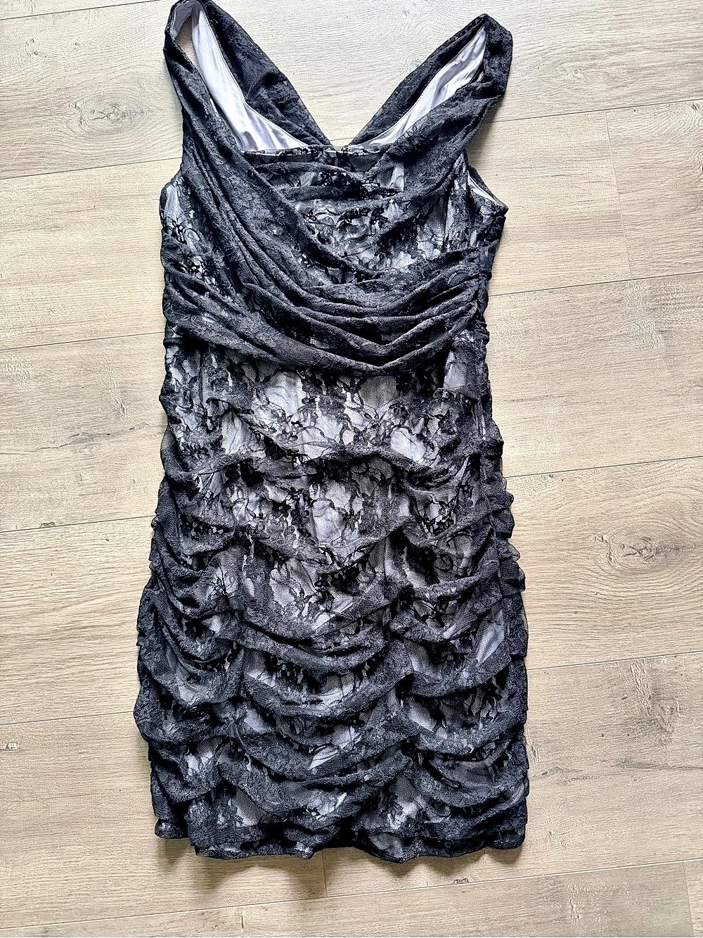 NWT Express Ruched Lace Mini Dress in Black Size 12